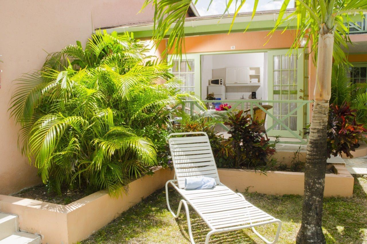 Halcyon Palm Holetown Exterior foto