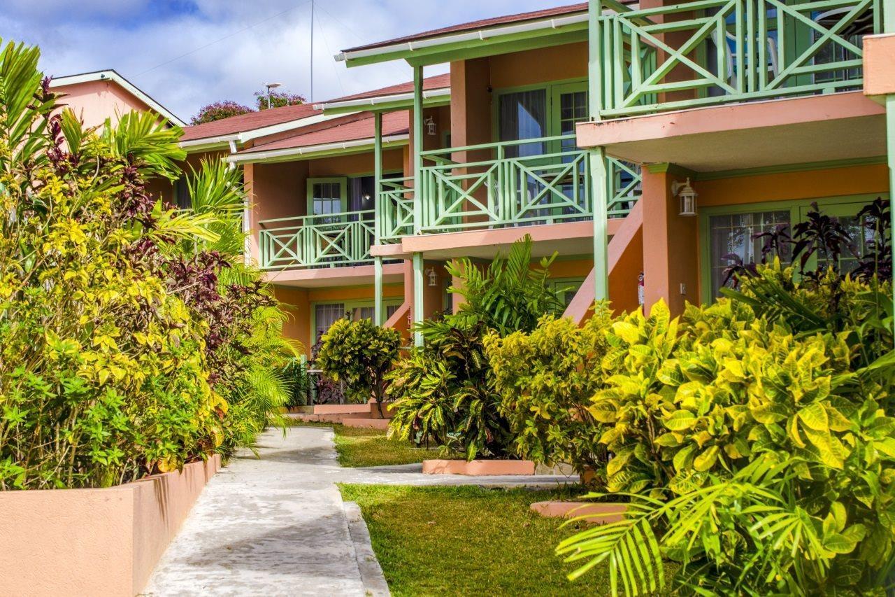 Halcyon Palm Holetown Exterior foto